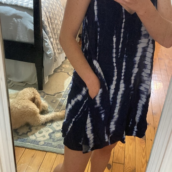 Spaghetti strap flowy summer dress - Picture 4 of 6